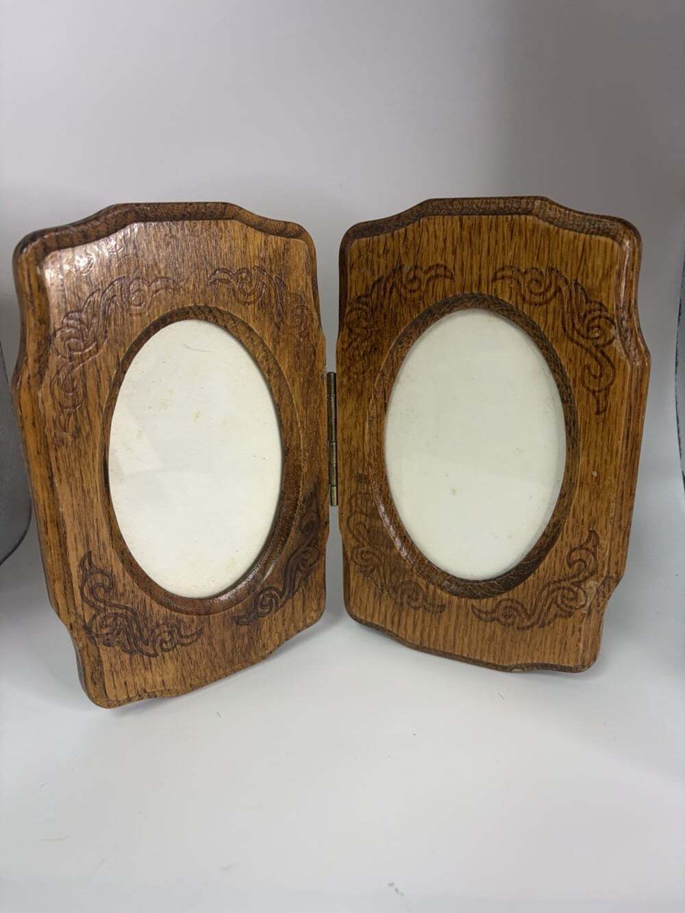 Vintage Wooden Hinged Picture Frame Wood burned Design 10”x8”